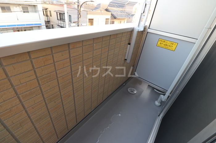 13/21 バルコニー