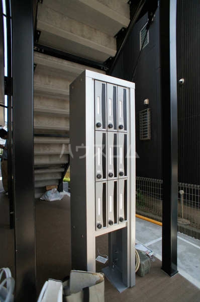 16/25 エントランス