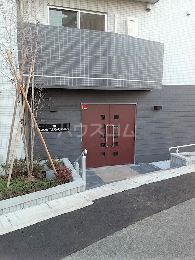 25/30 エントランス