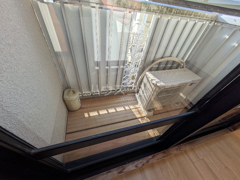 13/19 バルコニー