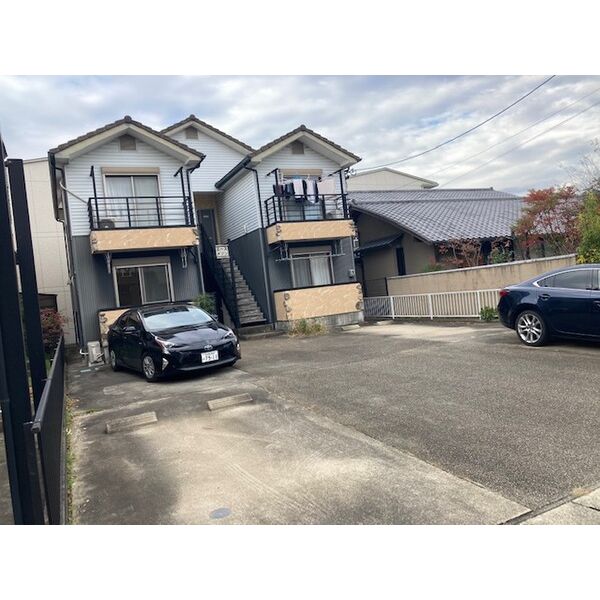 22/30 駐車場