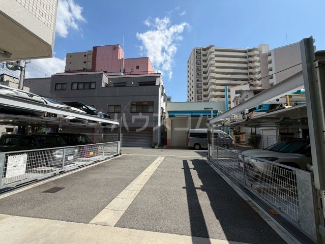 14/15 駐車場