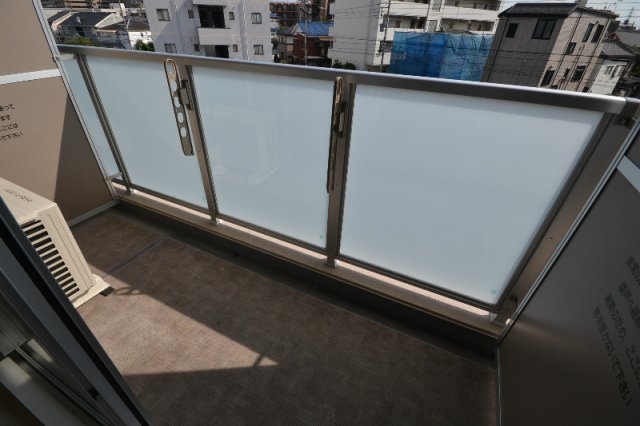 21/30 バルコニー