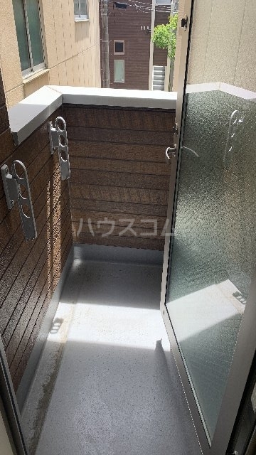 19/26 バルコニー