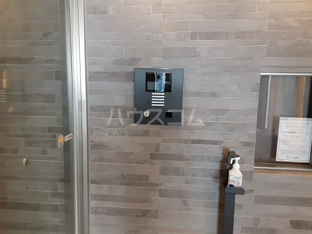 21/24 エントランス