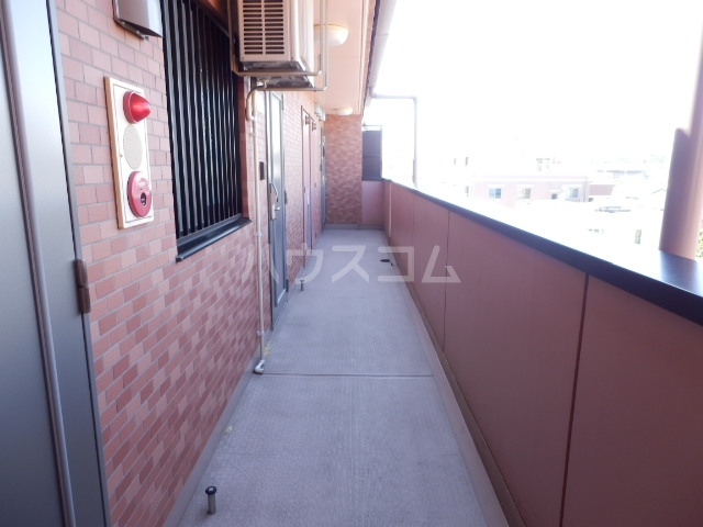 17/30 バルコニー