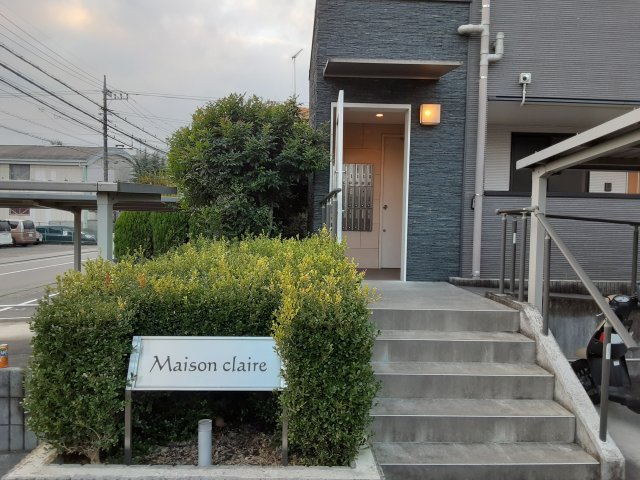 22/30 エントランス