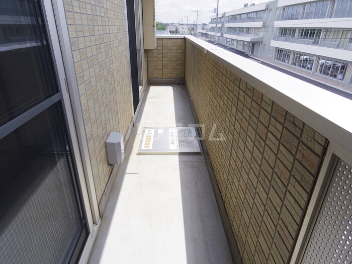 13/26 バルコニー