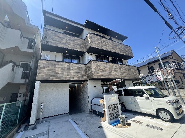 2/30 外観