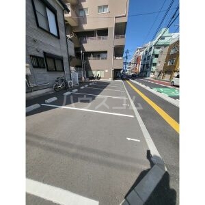 2/11 駐車場