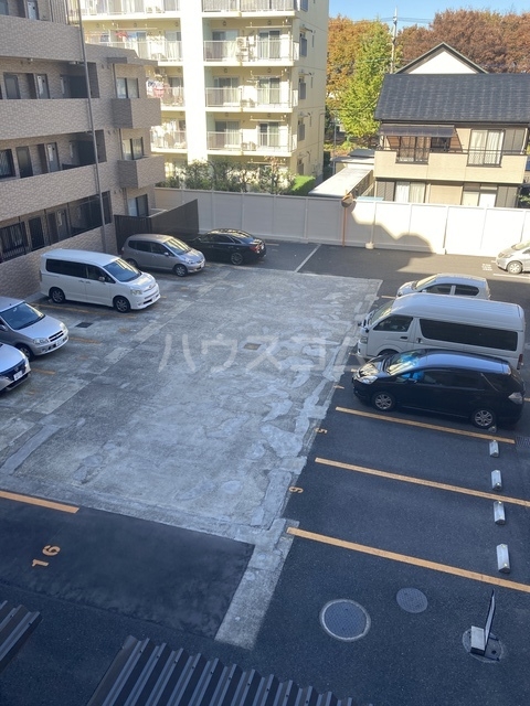 20/26 駐車場