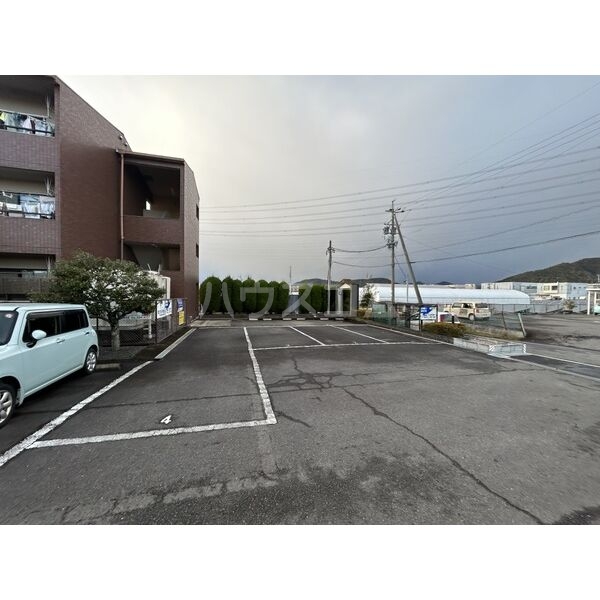 3/5 駐車場