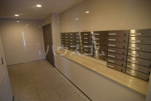 15/26 エントランス