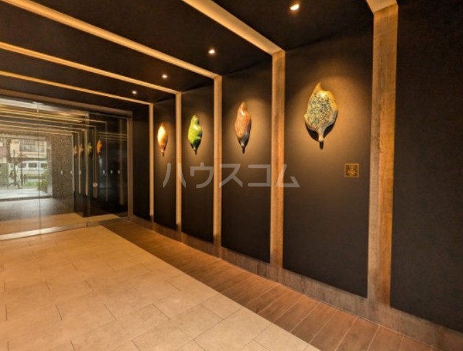 22/30 エントランス