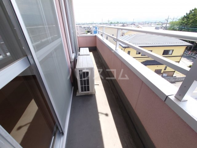 18/28 バルコニー