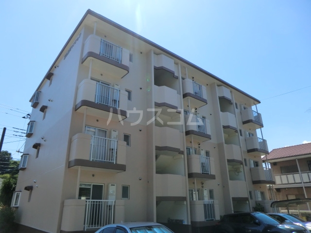 24/30 エントランス