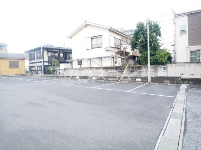 22/30 駐車場