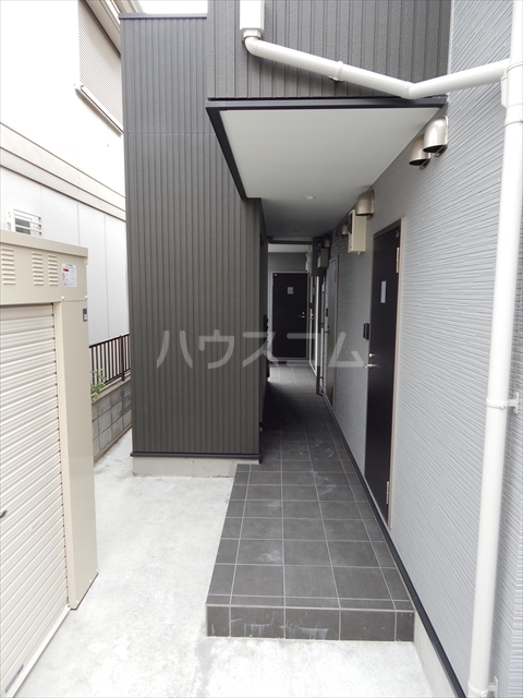 21/29 エントランス