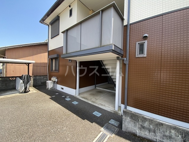 29/30 エントランス