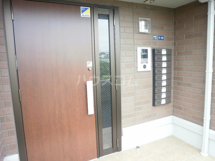 19/28 エントランス