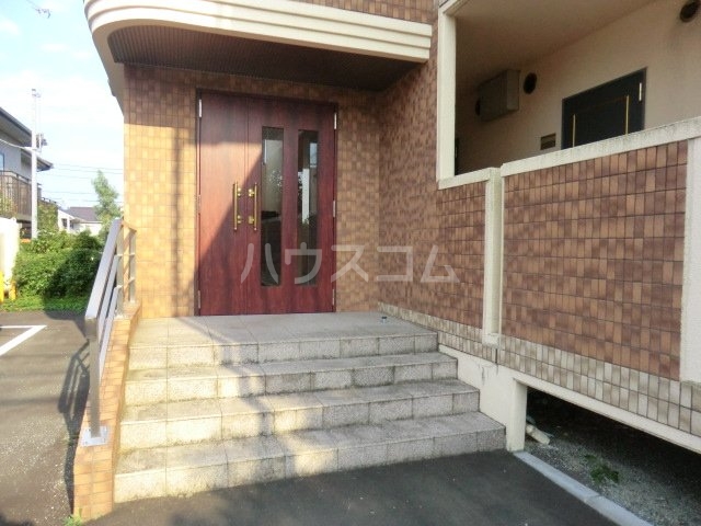 21/29 エントランス