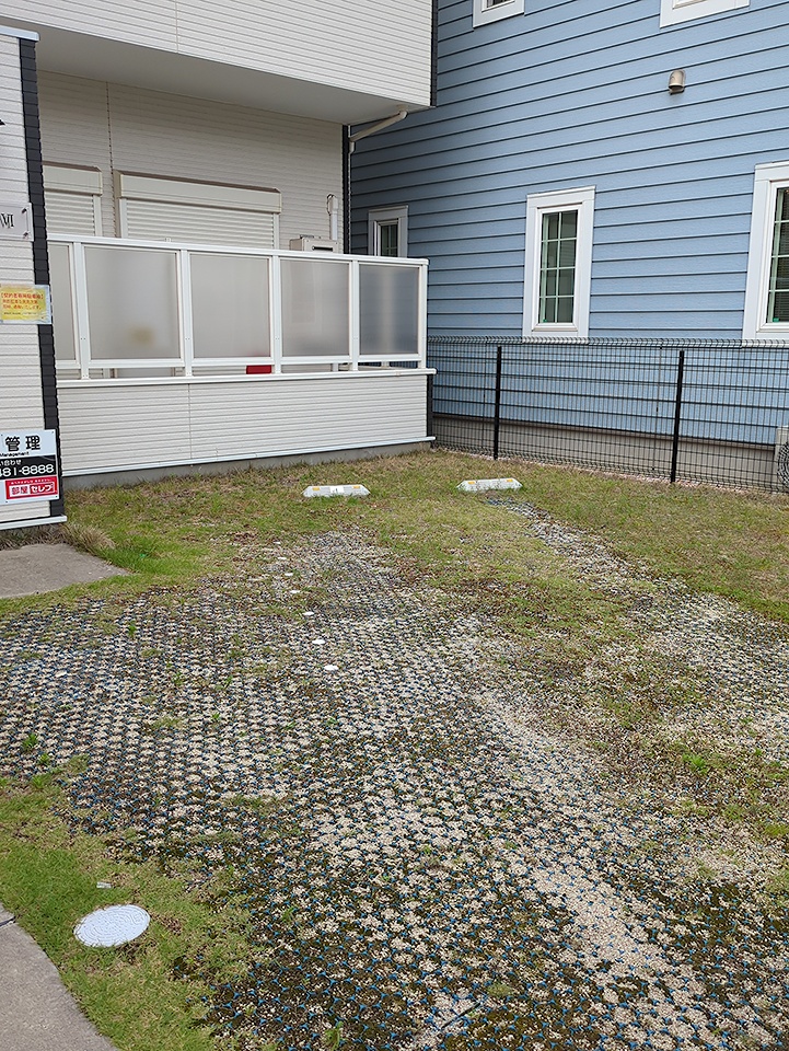 22/30 駐車場