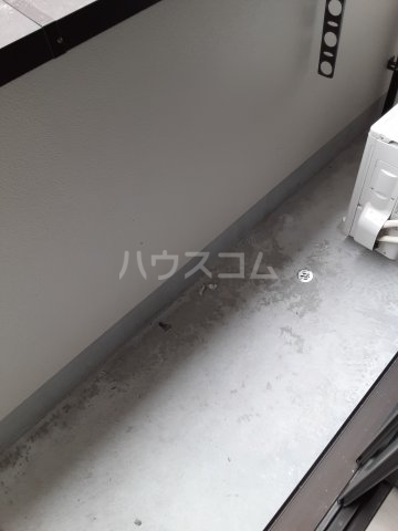 18/23 バルコニー