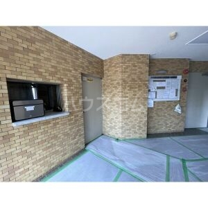 3/5 エントランス