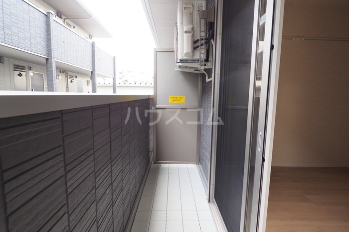 17/23 バルコニー