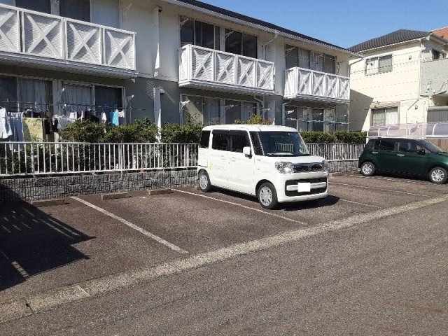 26/30 駐車場