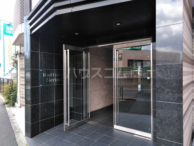 14/19 エントランス