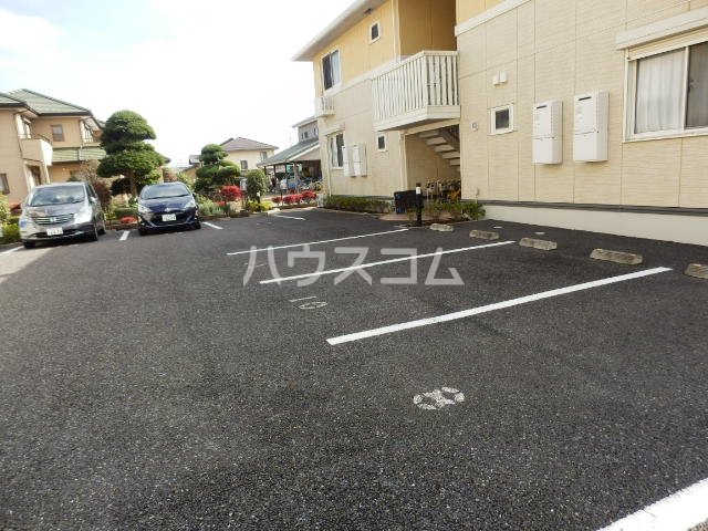 2/7 駐車場