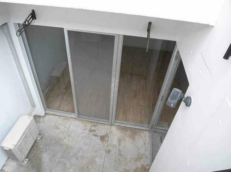 14/18 バルコニー