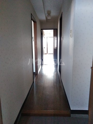 16/30 玄関