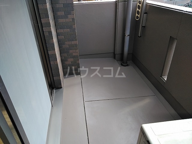 20/27 バルコニー