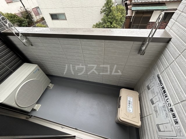 19/30 バルコニー