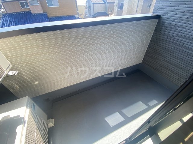 20/30 バルコニー