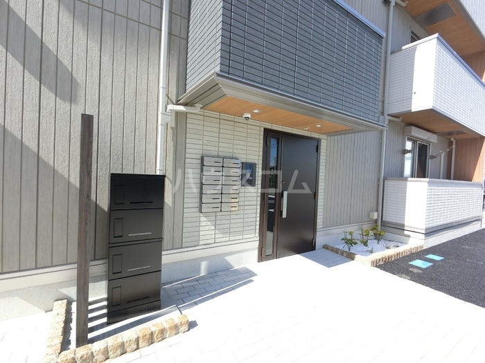 20/28 エントランス