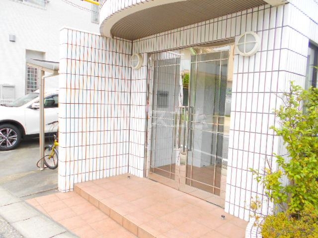 20/22 エントランス