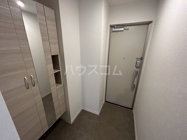 14/30 玄関