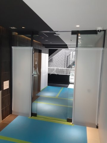 28/30 エントランス