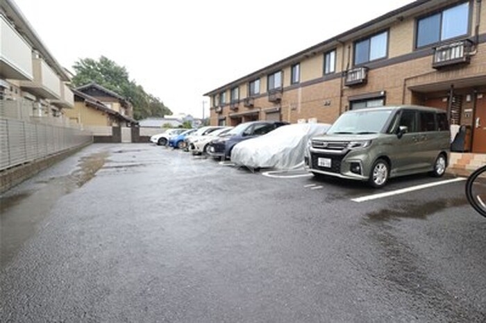 18/19 駐車場
