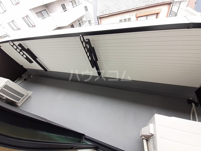 21/30 バルコニー