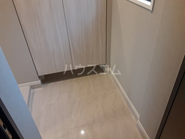 14/30 玄関