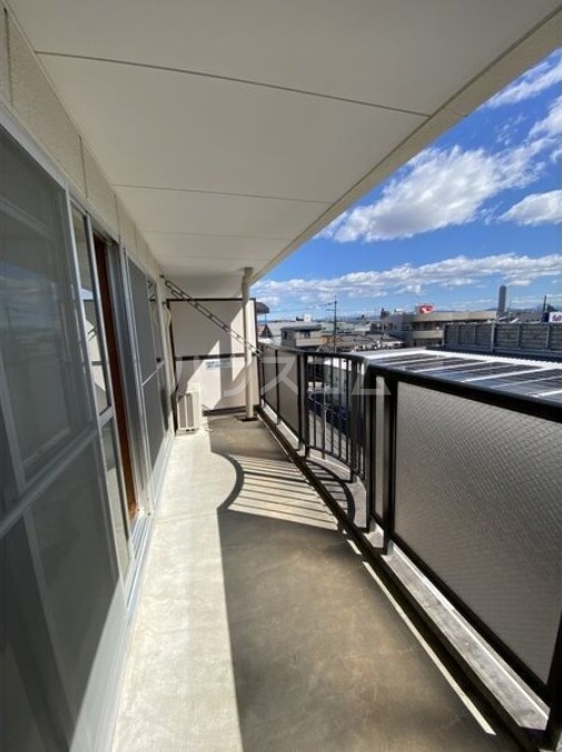 17/28 バルコニー