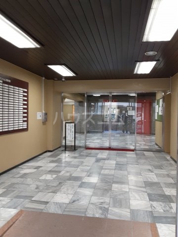 22/24 エントランス