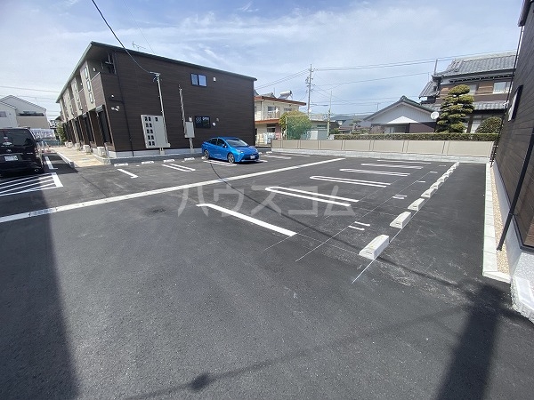 25/30 駐車場