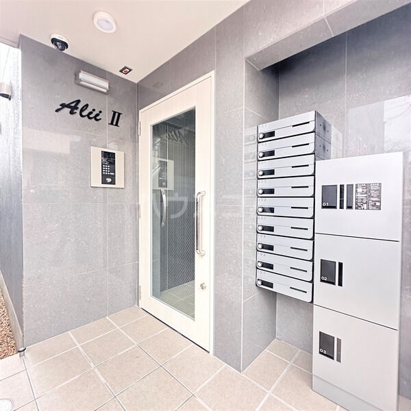 16/21 エントランス