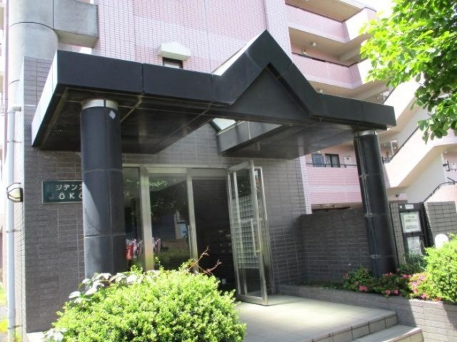 2/5 エントランス