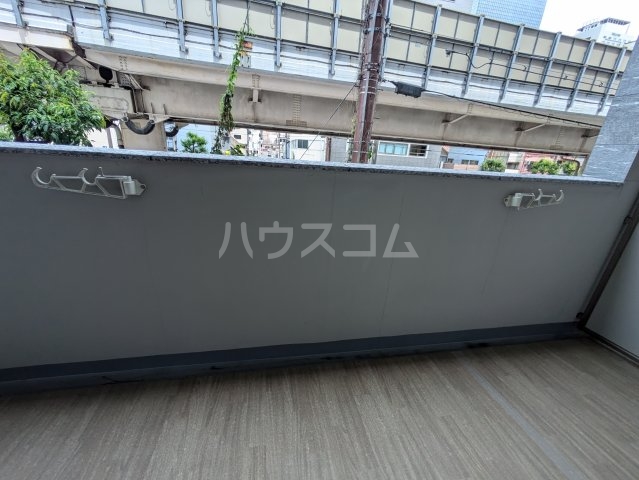 13/22 バルコニー